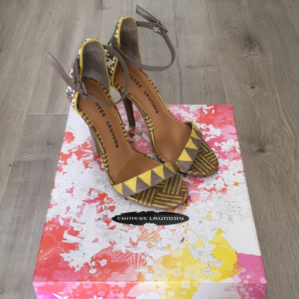 Chinese Laundry La Paz Heels